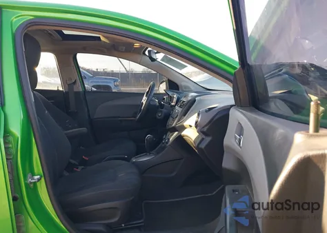 2014 Chevrolet Sonic Lt Auto z USA, uszkodzony, nr VIN 1G1JC5SH9E4233072